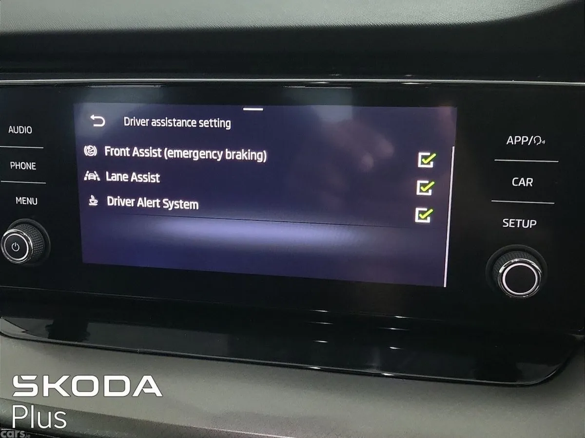 Skoda Octavia Saloon, Diesel, 2023, Blue