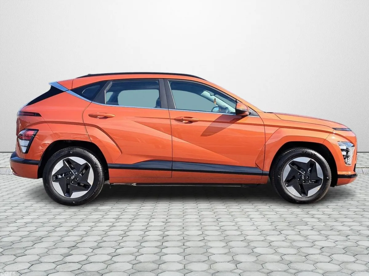 Hyundai KONA Hatchback, Electric, 2026, Orange