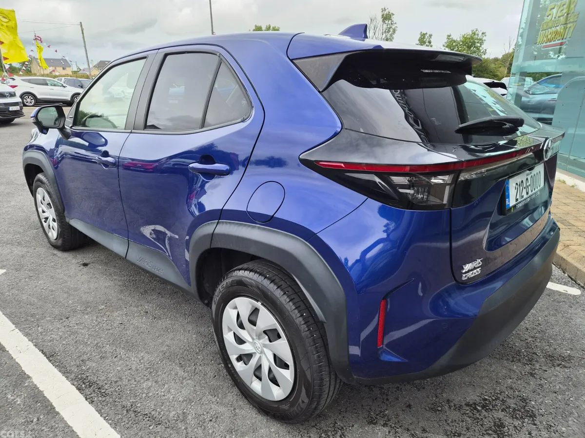 Toyota Yaris Cross SUV, Petrol Hybrid, 2021, Blue