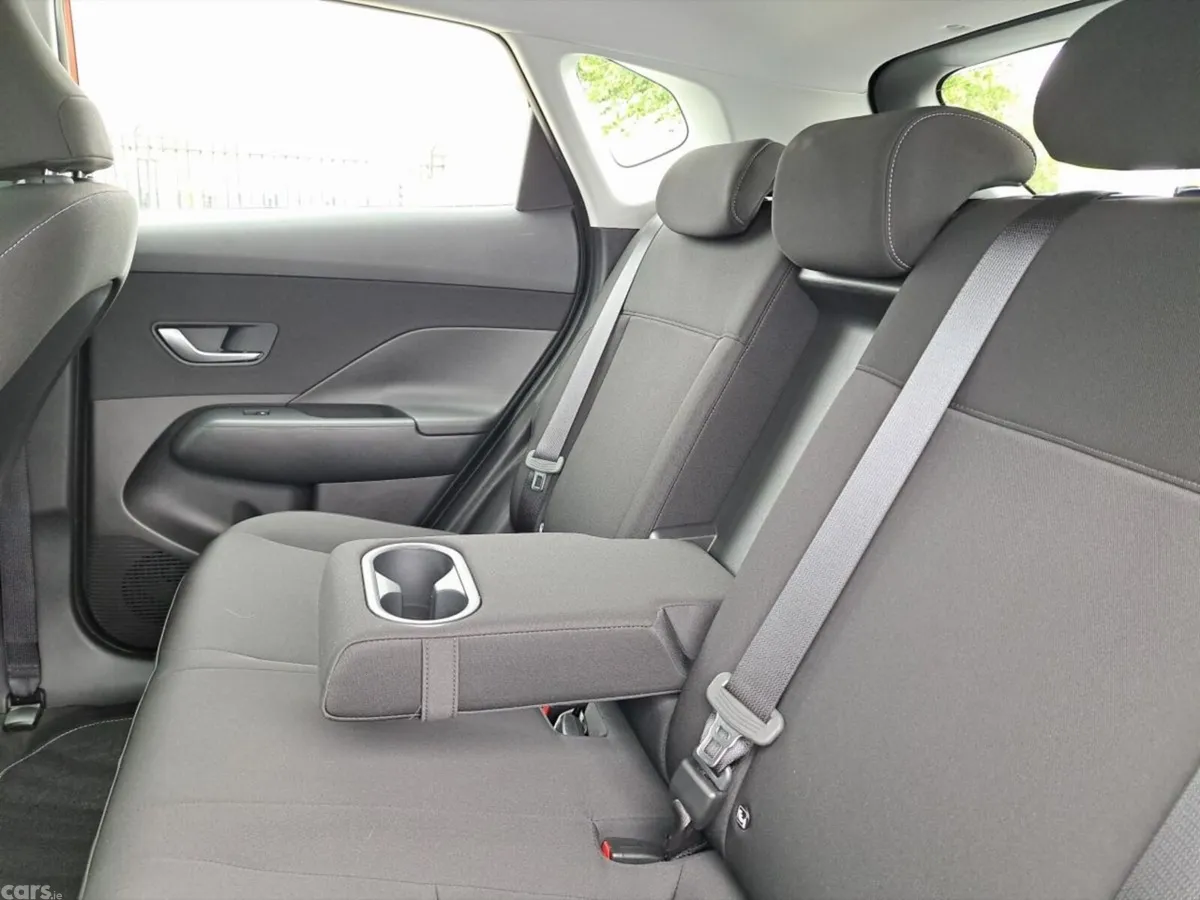 Hyundai KONA Hatchback, Electric, 2026, Orange
