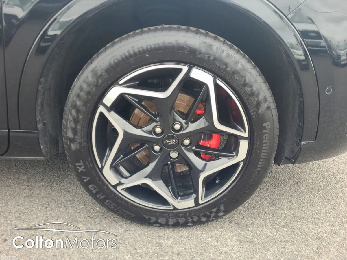Ford Kuga SUV, Petrol Plug-in Hybrid, 2025, Black
