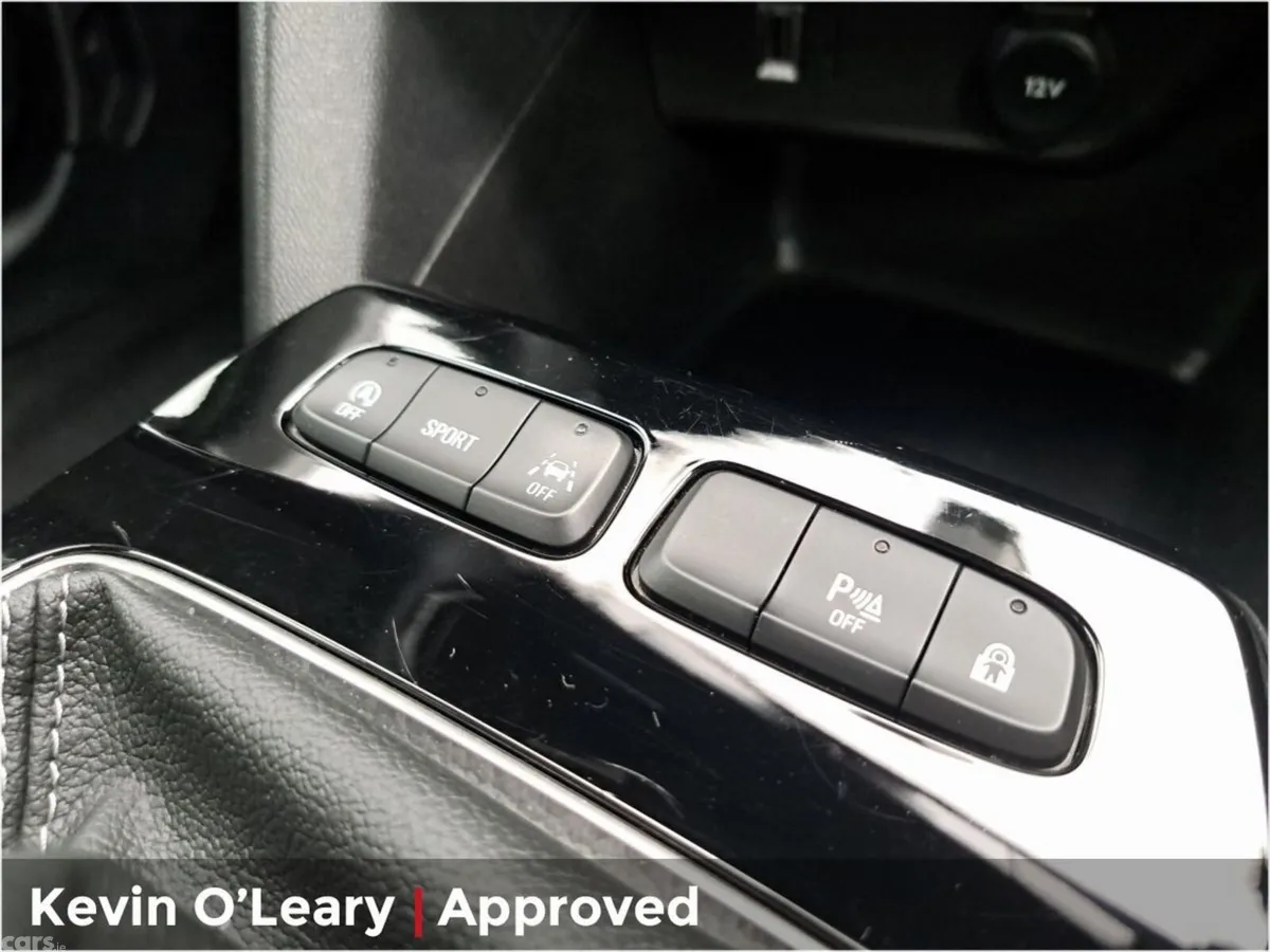 Opel Mokka SUV, Petrol, 2023, Grey