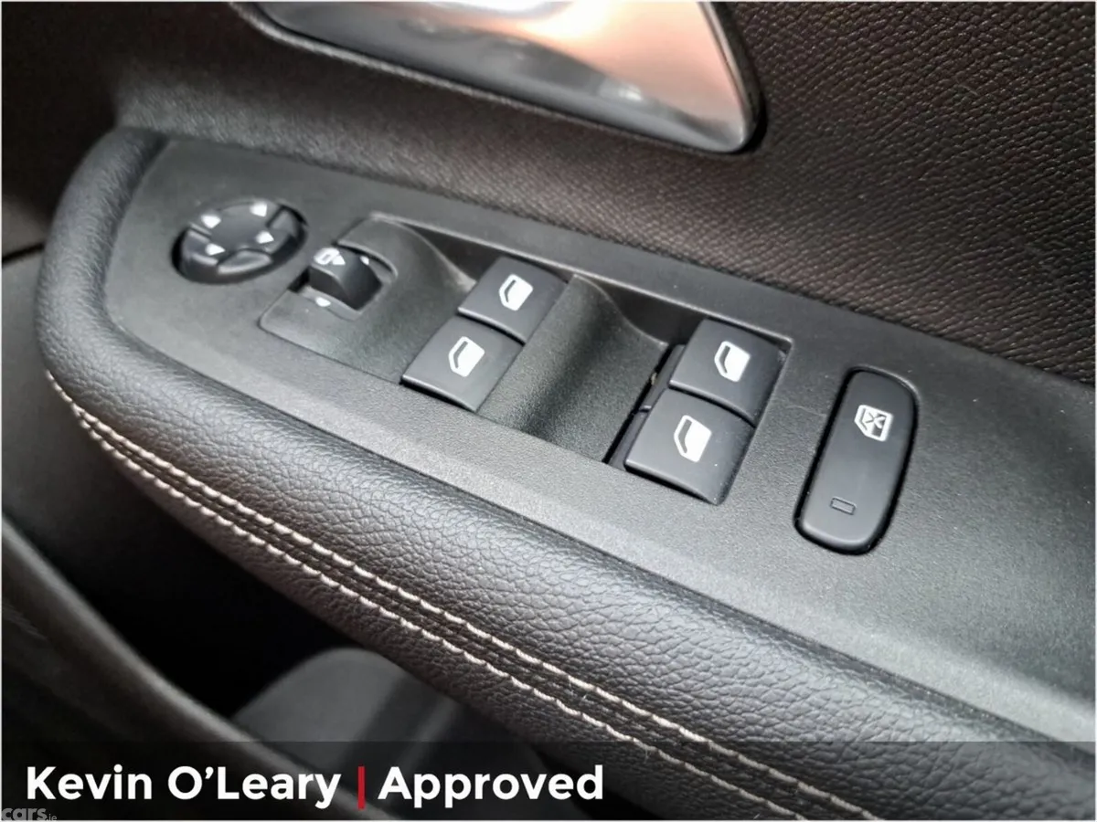 Opel Mokka SUV, Petrol, 2023, Grey