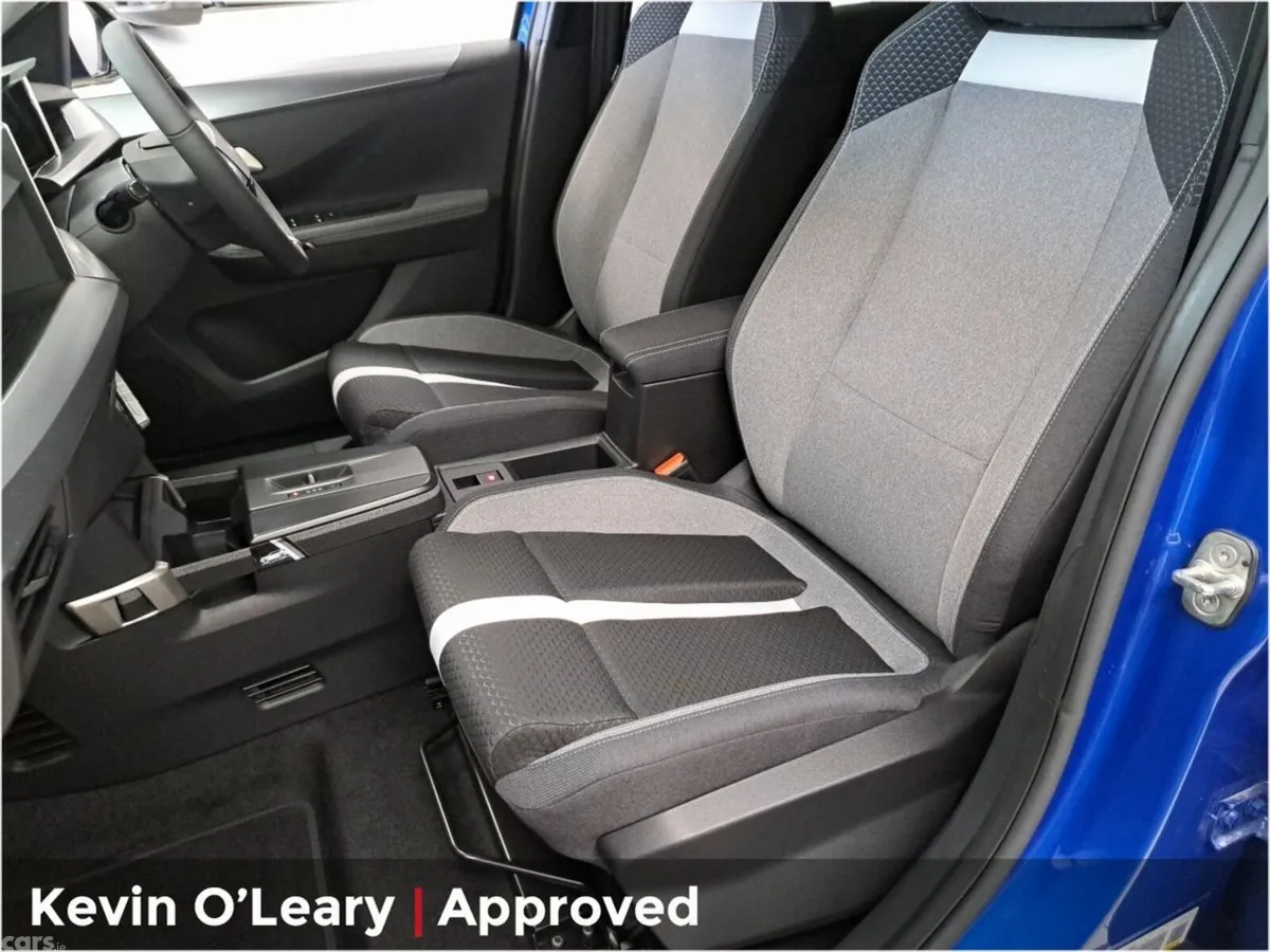 Opel Frontera SUV, Petrol Hybrid, 2026, Blue
