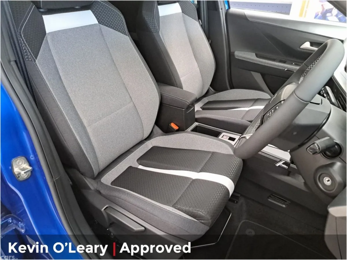 Opel Frontera SUV, Petrol Hybrid, 2026, Blue