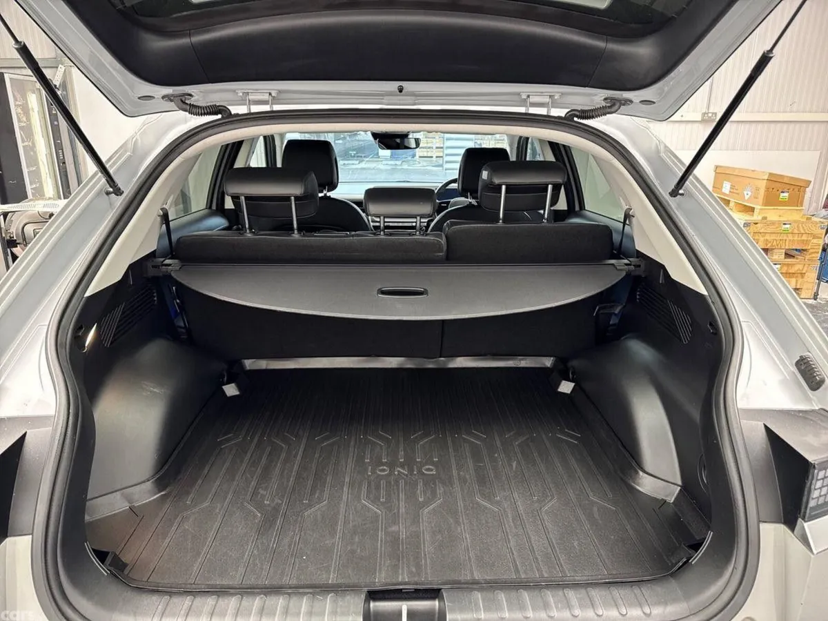 Hyundai IONIQ 5 MPV, Electric, 2023, Grey