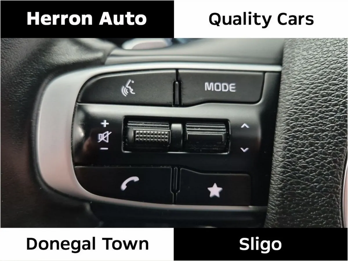 Kia Sportage SUV, Petrol Hybrid, 2023, Red