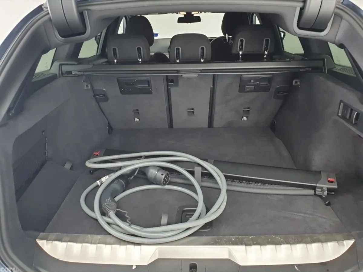 BMW 3-Series Estate, Petrol Plug-in Hybrid, 2025, Blue