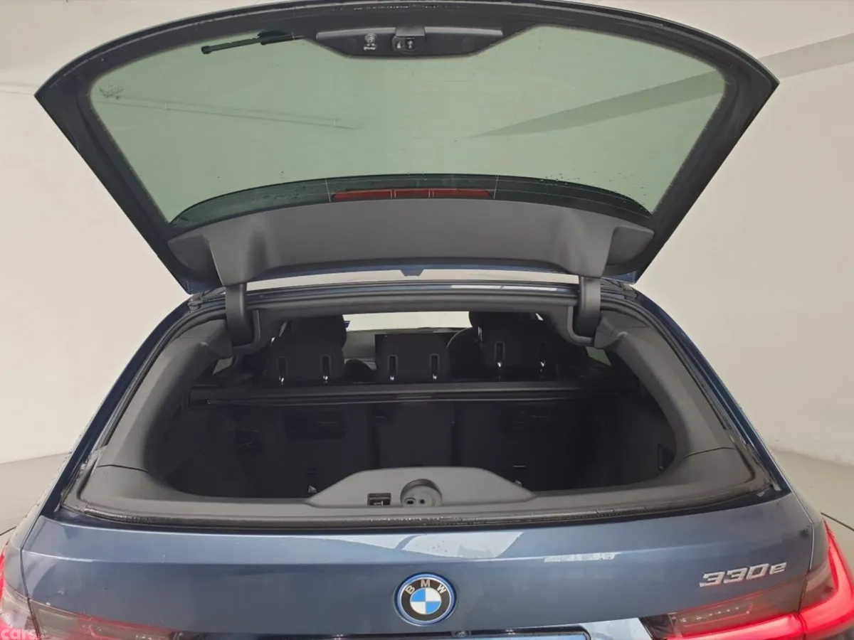BMW 3-Series Estate, Petrol Plug-in Hybrid, 2025, Blue
