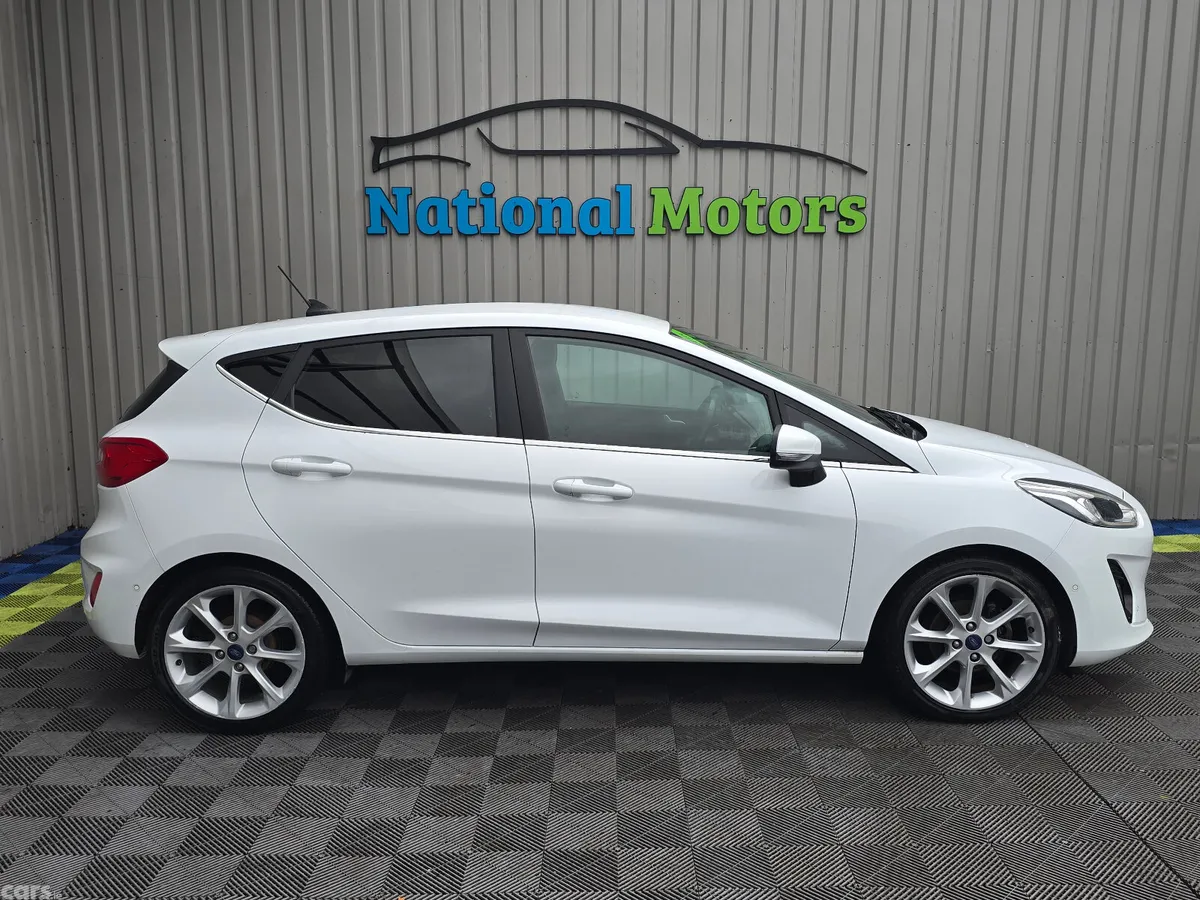 Ford Fiesta Hatchback, Petrol, 2020, White