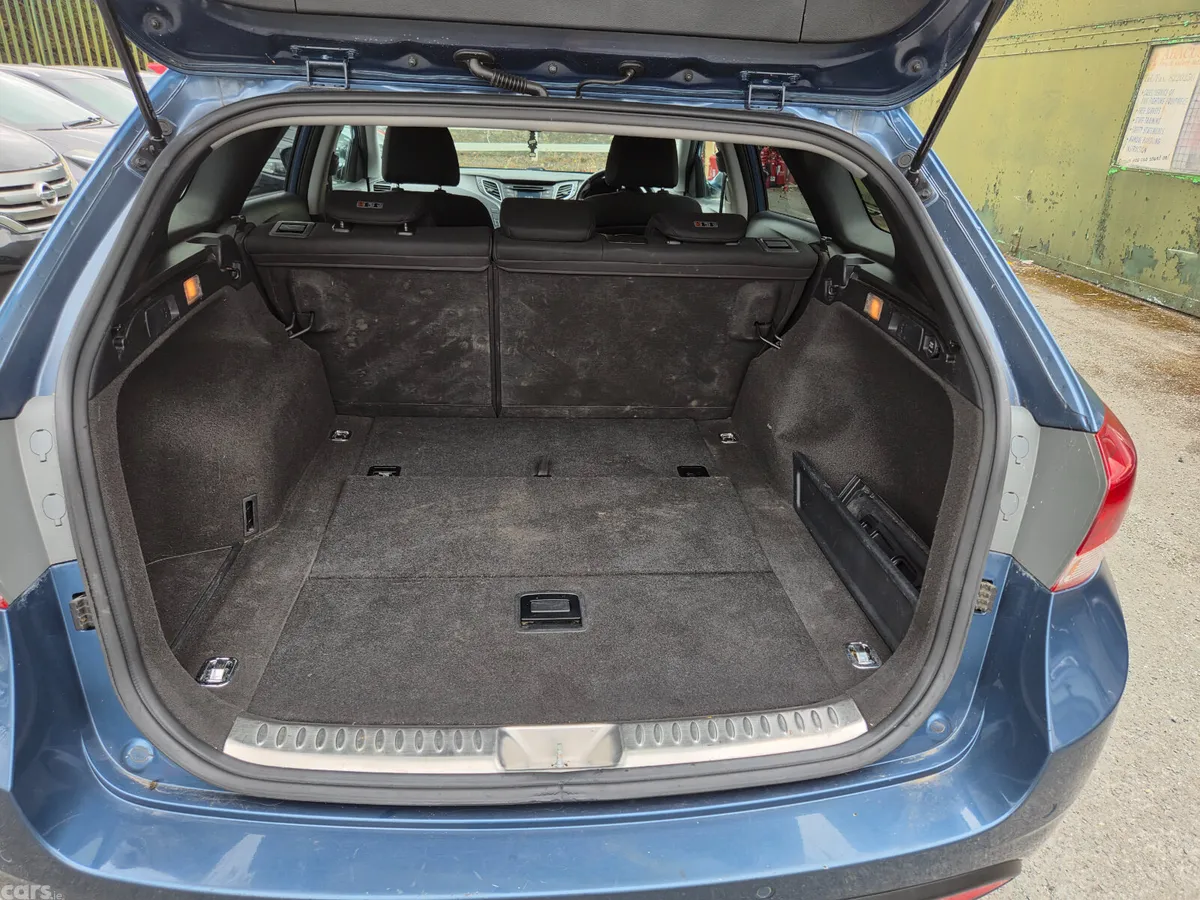 Hyundai i40 Estate/Jeep, Diesel, 2016, Blue