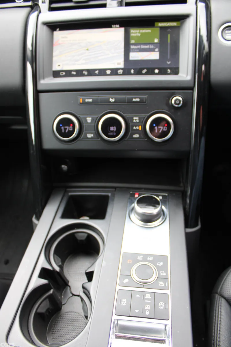 Land Rover Discovery SUV, Diesel, 2019, White