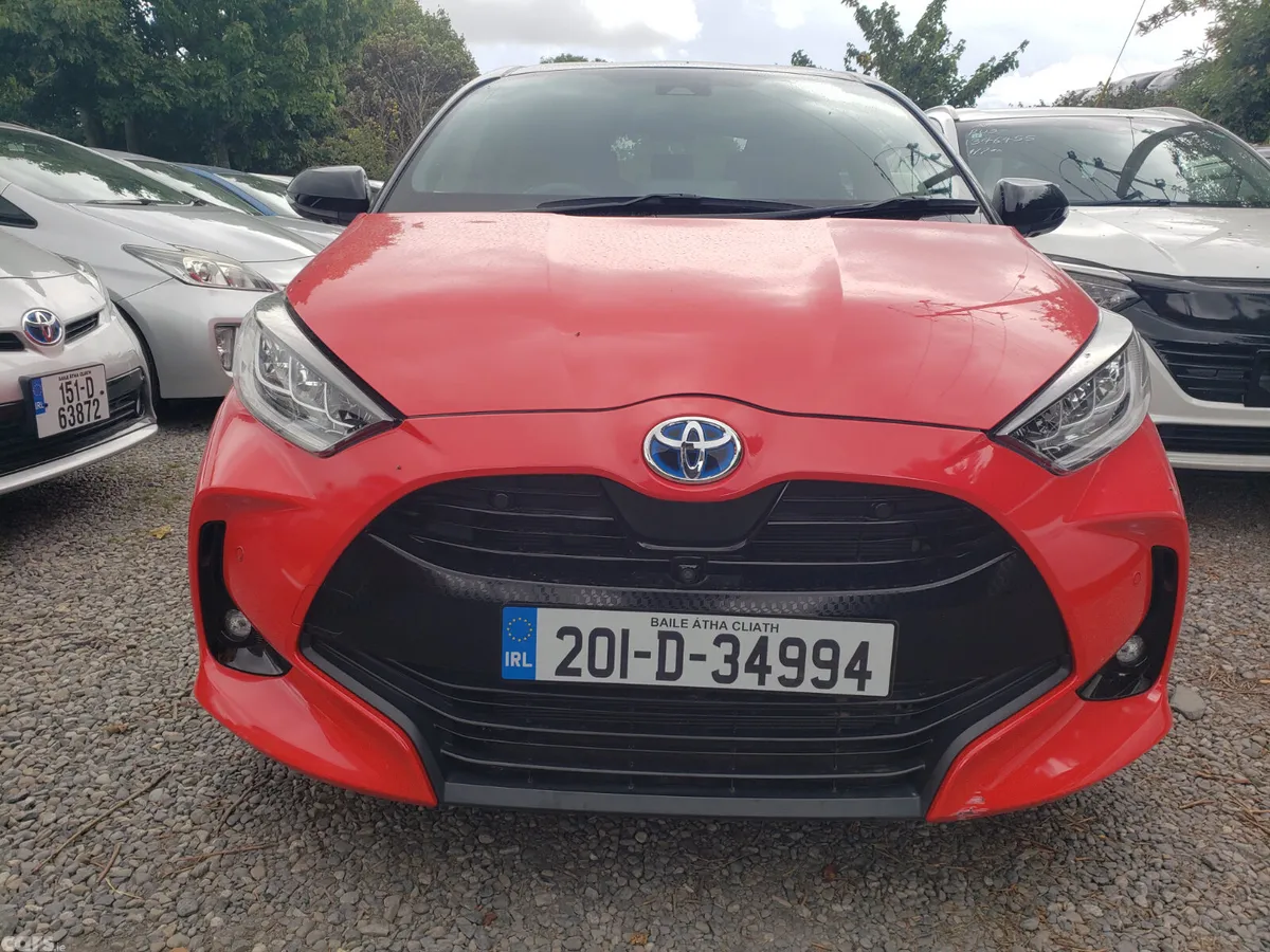 Toyota Yaris Hatchback, Petrol Hybrid, 2020, Red