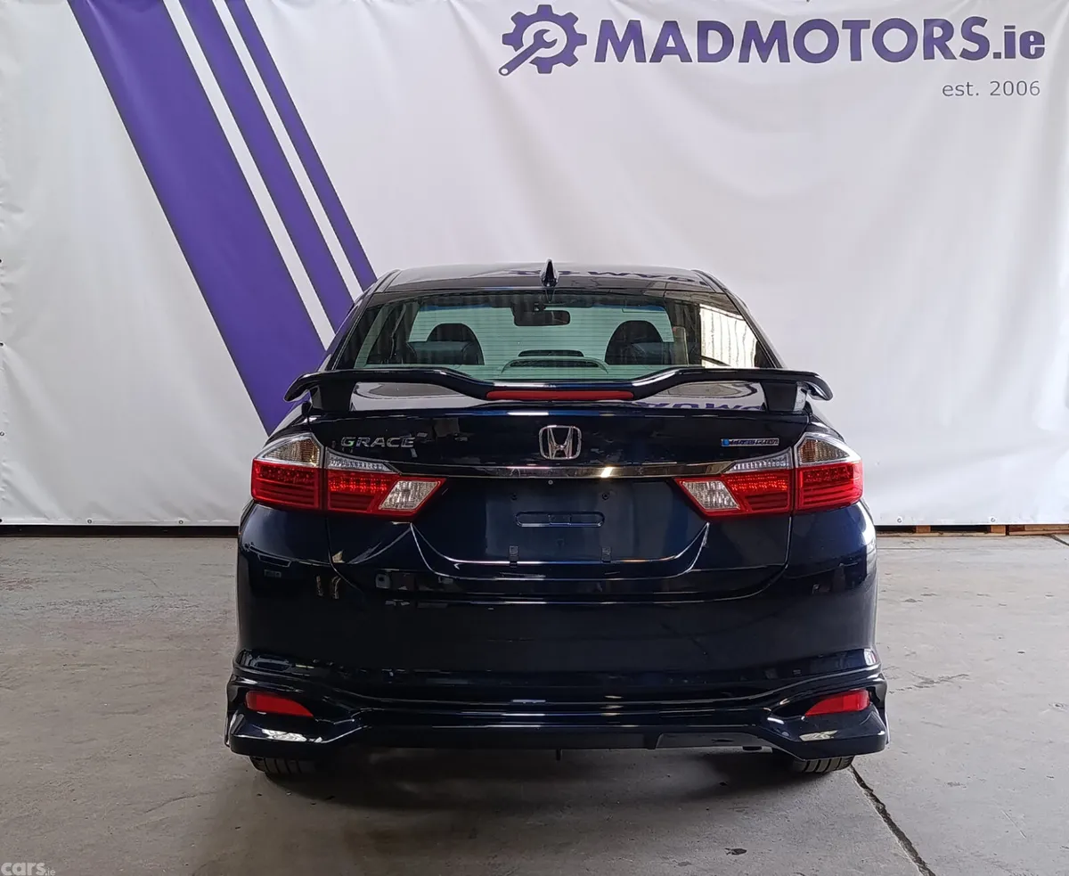Honda Grace Saloon, Petrol Hybrid, 2016, Blue