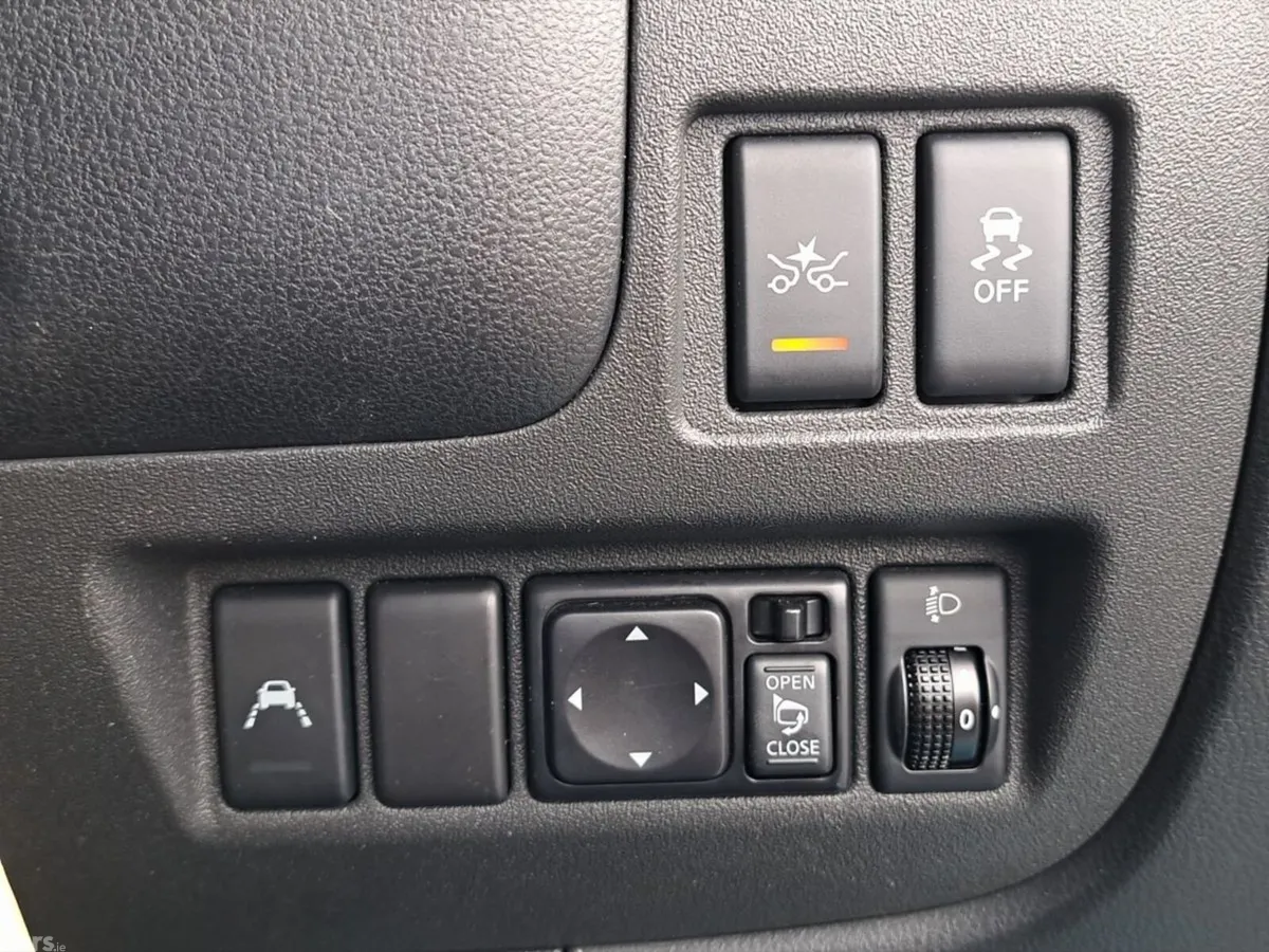Nissan March Hatchback, Petrol, 2022, Blue