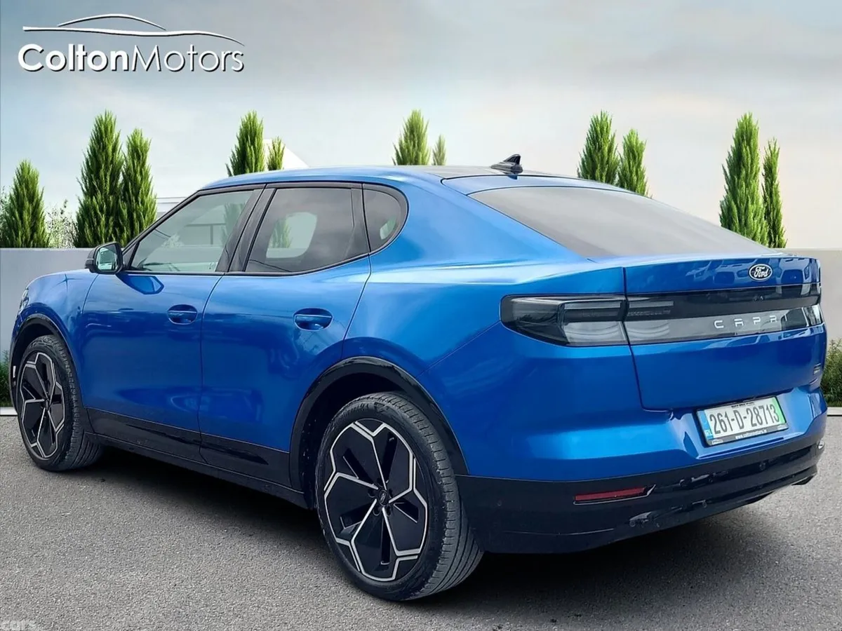 Ford Capri MPV, Electric, 2026, Blue
