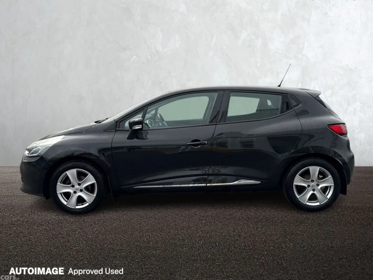 Renault Clio Hatchback, Diesel, 2016, Black