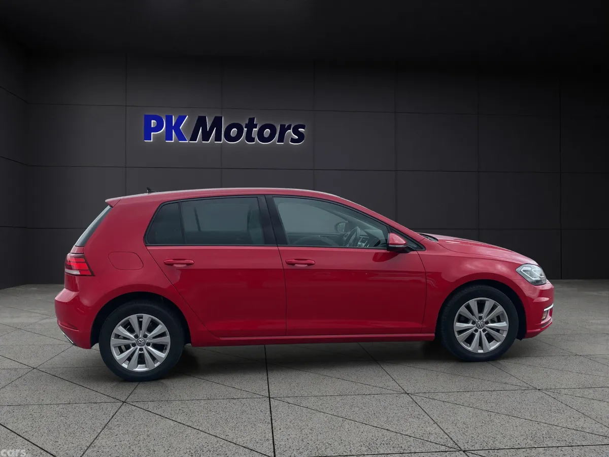 Volkswagen Golf Hatchback, Petrol, 2017, Red