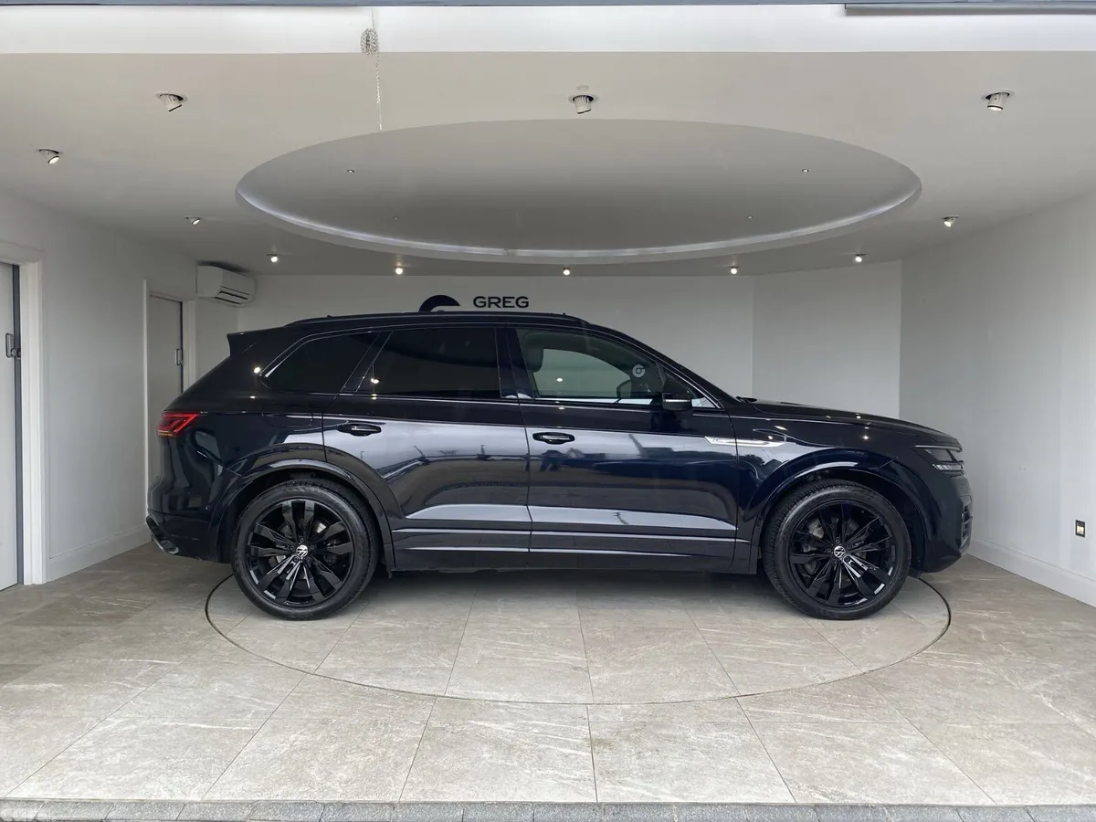 Volkswagen Touareg SUV, Diesel, 2021, Black