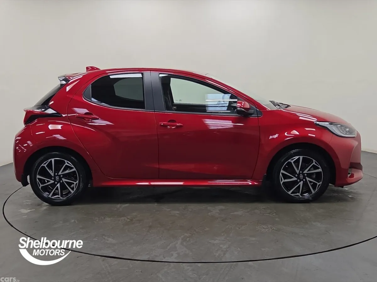 Toyota Yaris Hatchback, Petrol Hybrid, 2023, Red