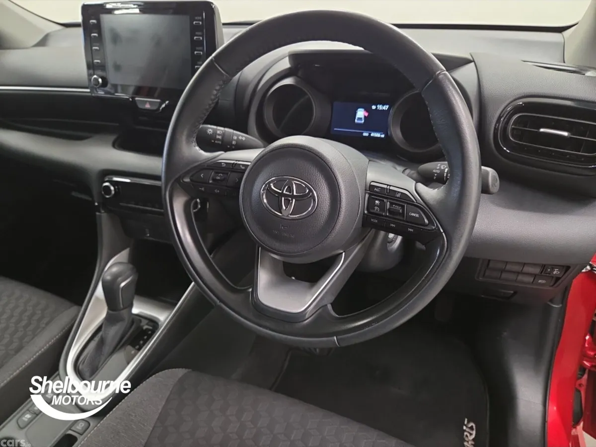 Toyota Yaris Hatchback, Petrol Hybrid, 2023, Red