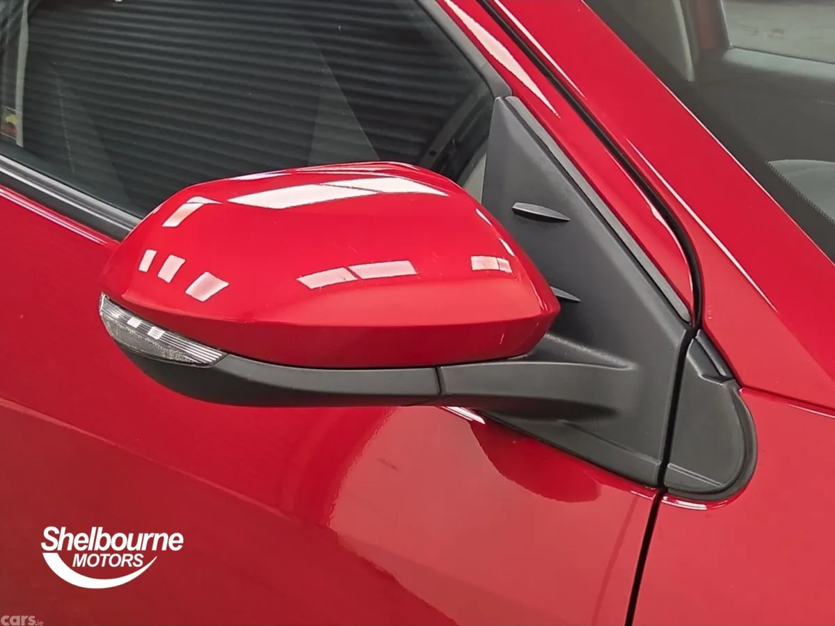 Toyota Yaris Hatchback, Petrol Hybrid, 2023, Red