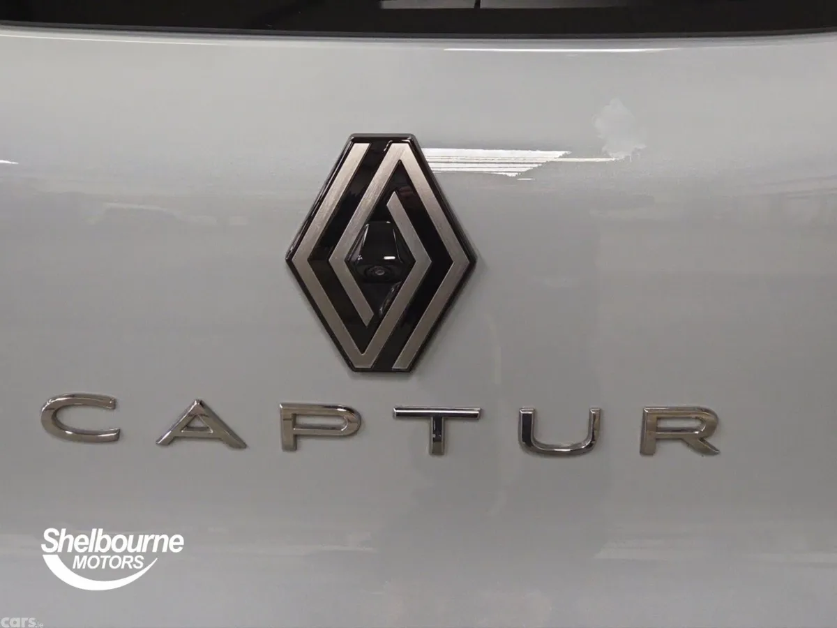 Renault Captur Hatchback, Petrol, 2026, Grey