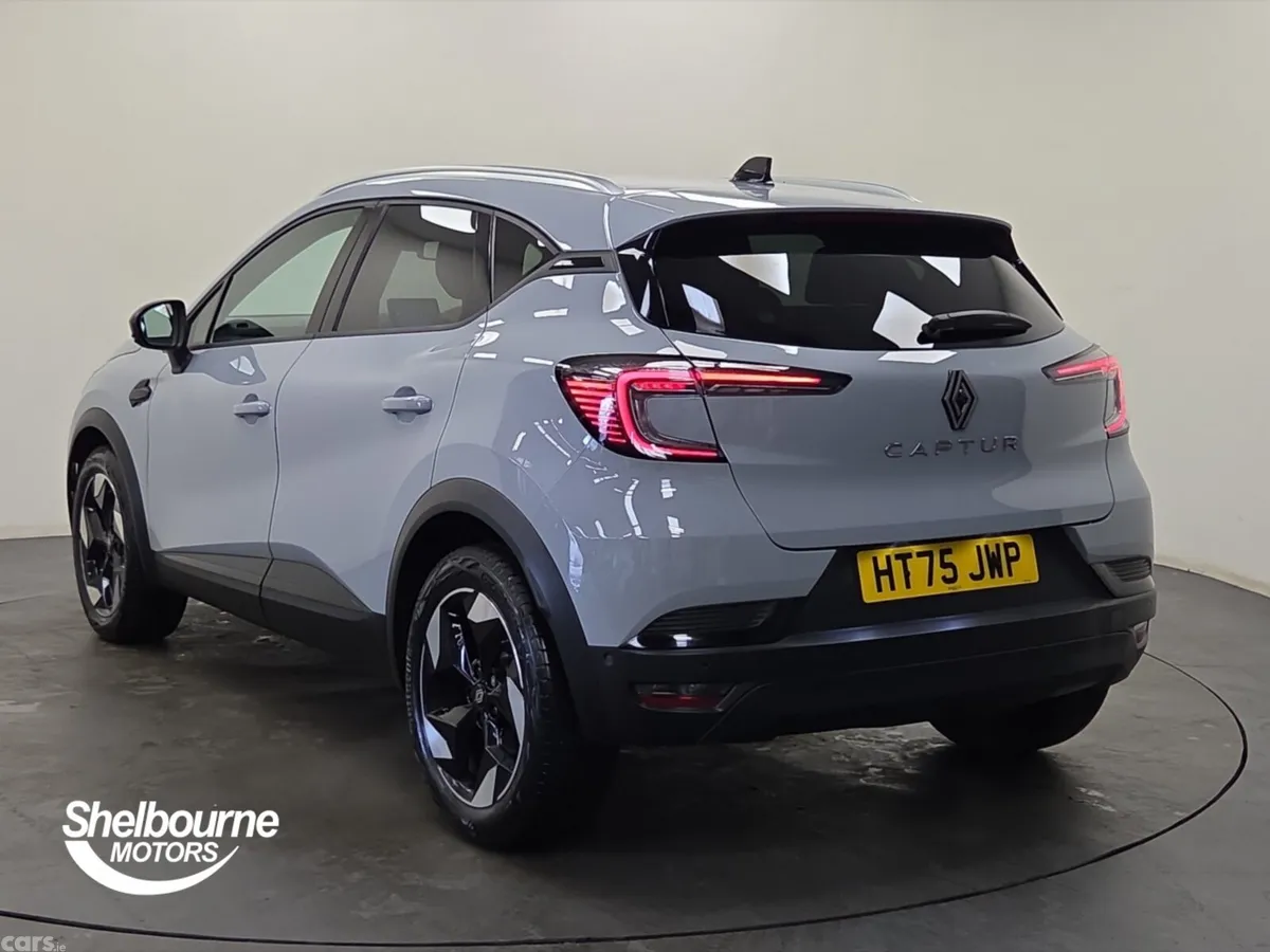 Renault Captur Hatchback, Petrol, 2026, Grey