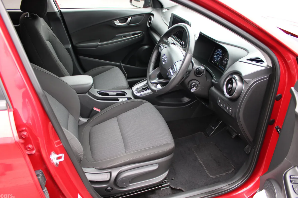 Hyundai KONA MPV, Petrol Hybrid, 2023, Red