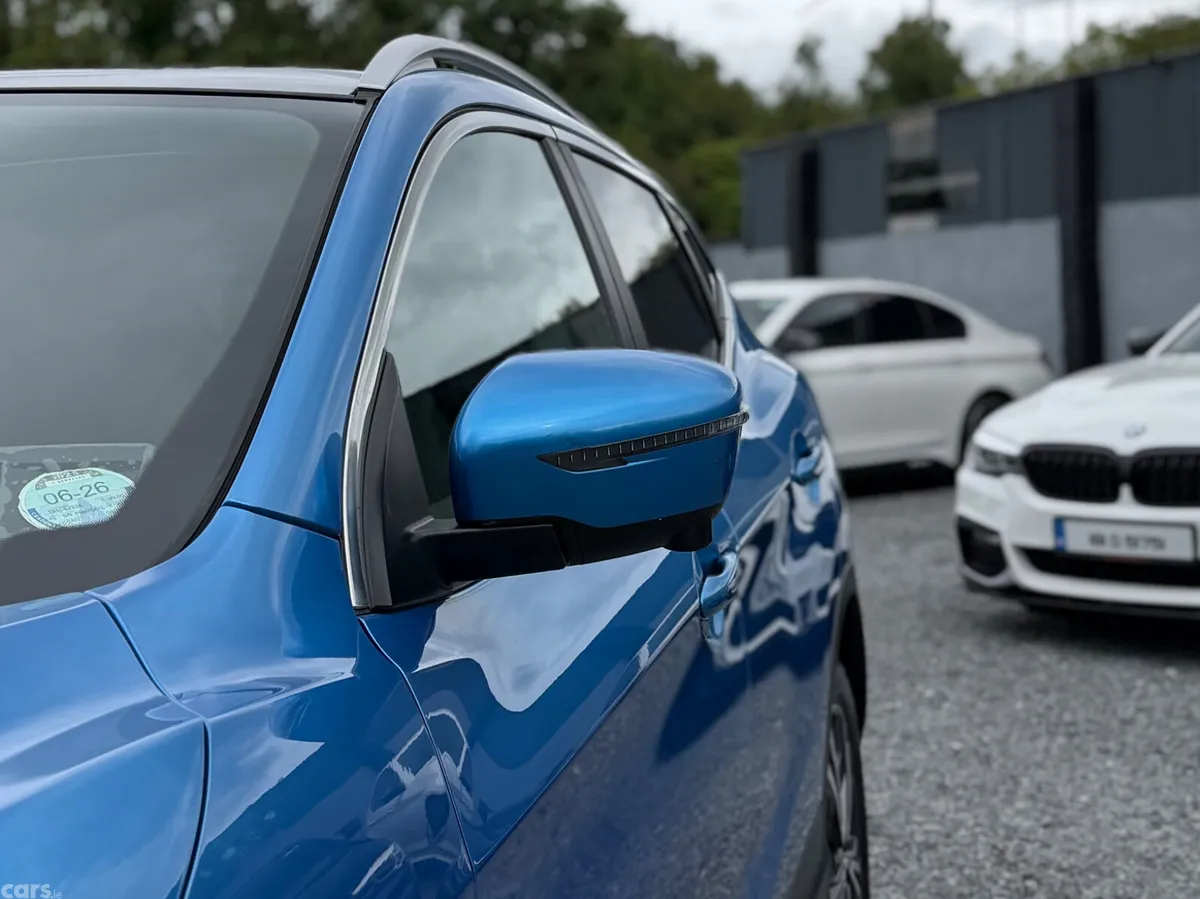 Nissan Qashqai Hatchback, Diesel, 2019, Blue