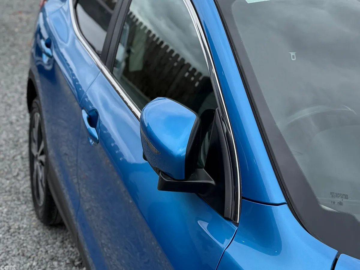 Nissan Qashqai Hatchback, Diesel, 2019, Blue