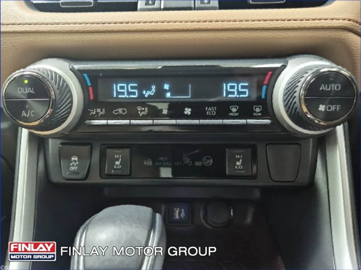 Toyota RAV4 SUV, Petrol Hybrid, 2023, Grey