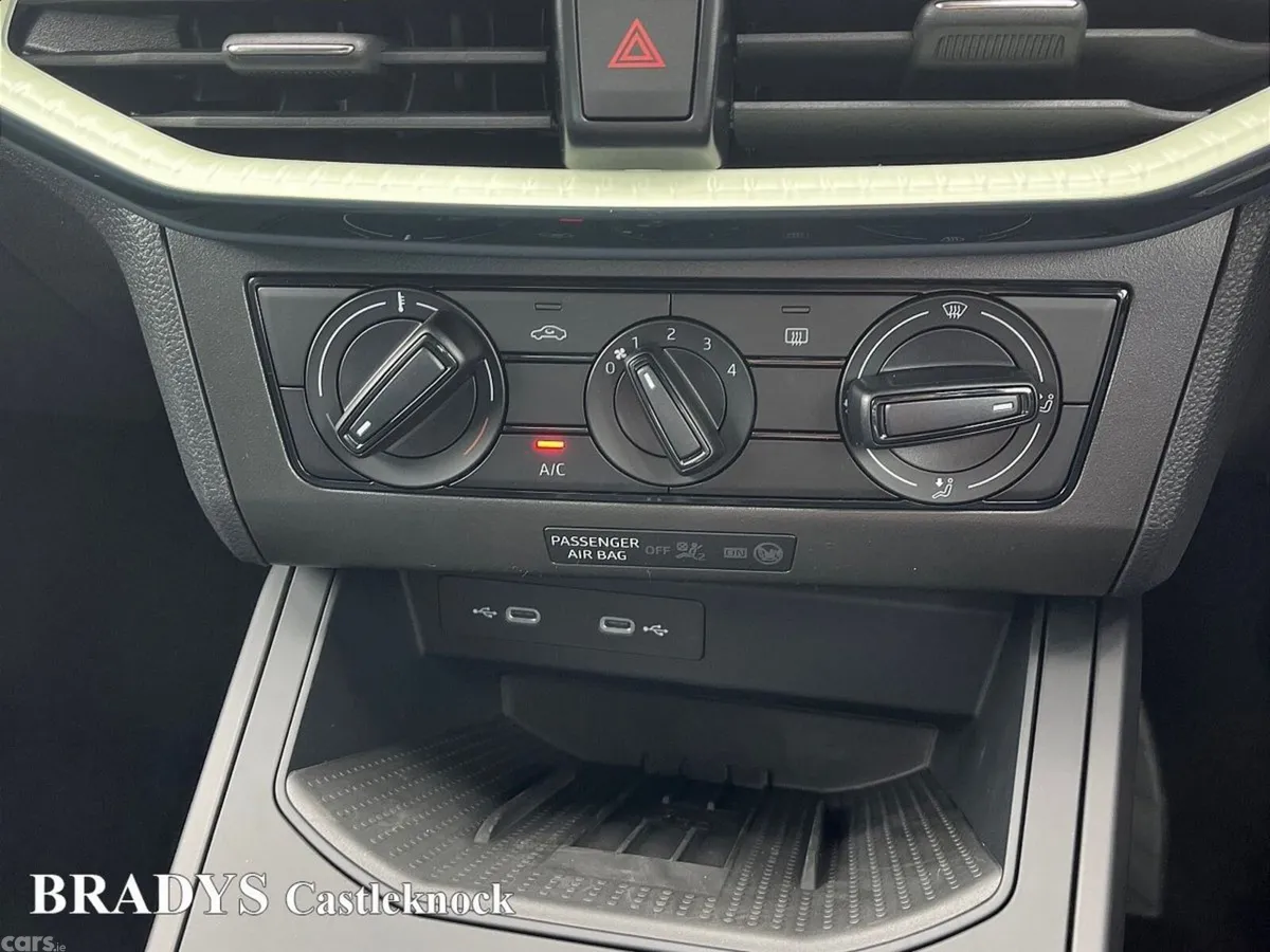 SEAT Arona SUV, Petrol, 2027, Grey