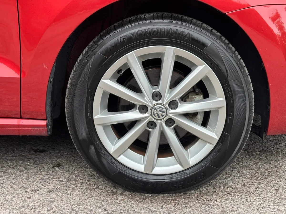 Volkswagen Polo Hatchback, Petrol, 2015, Red