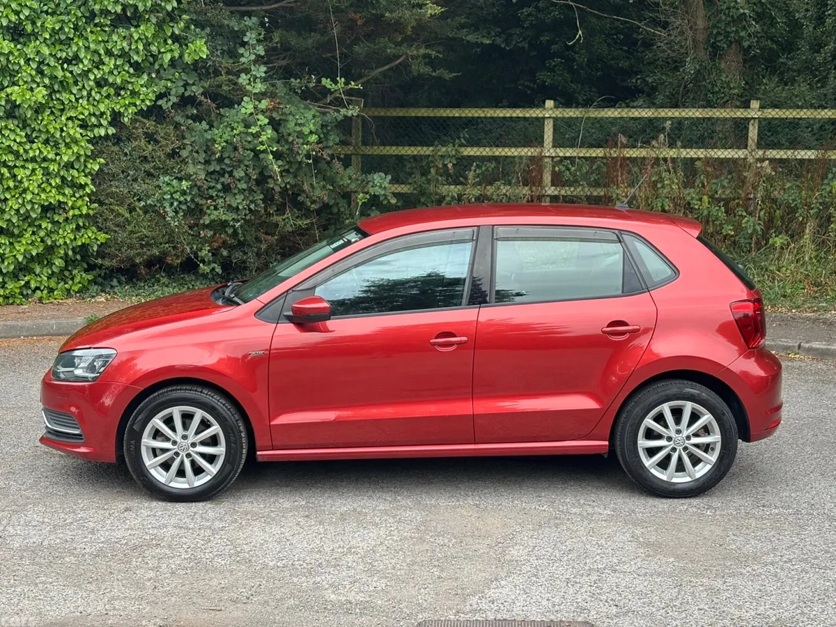 Volkswagen Polo Hatchback, Petrol, 2015, Red