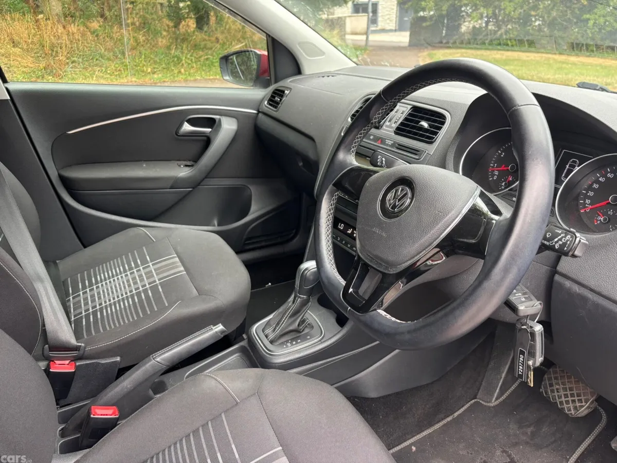 Volkswagen Polo Hatchback, Petrol, 2015, Red