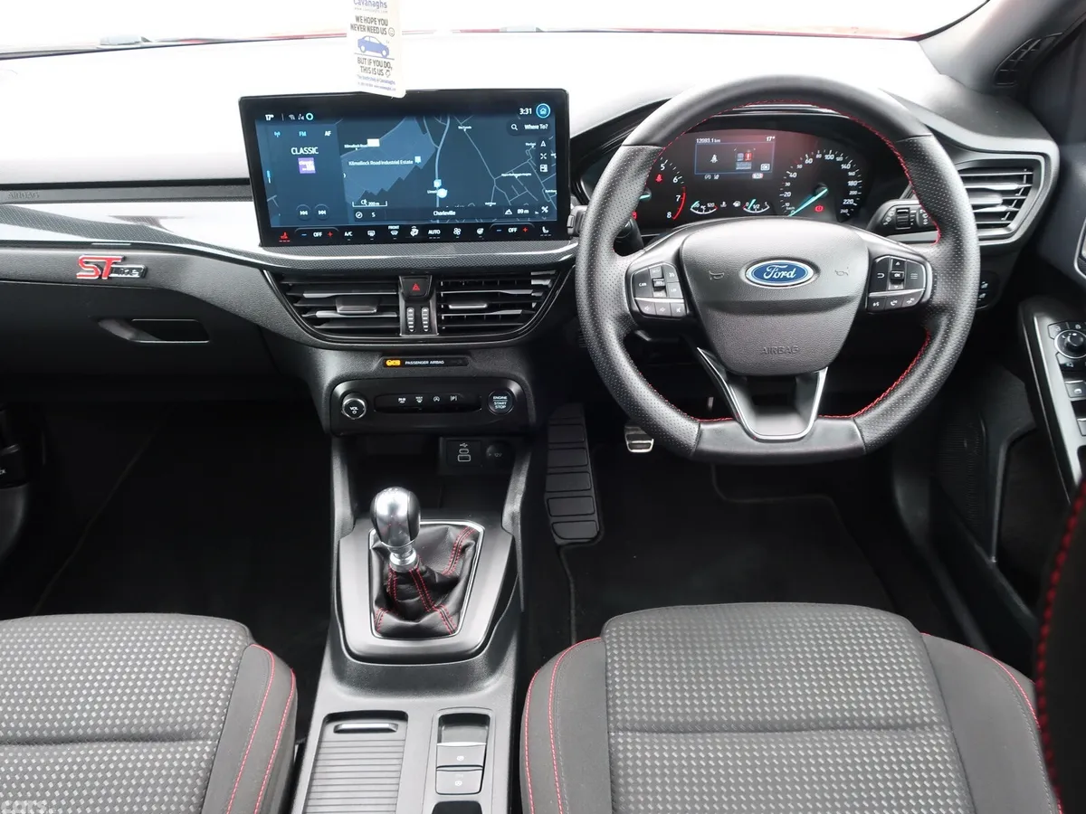 Ford Focus Hatchback, Petrol, 2025, Red