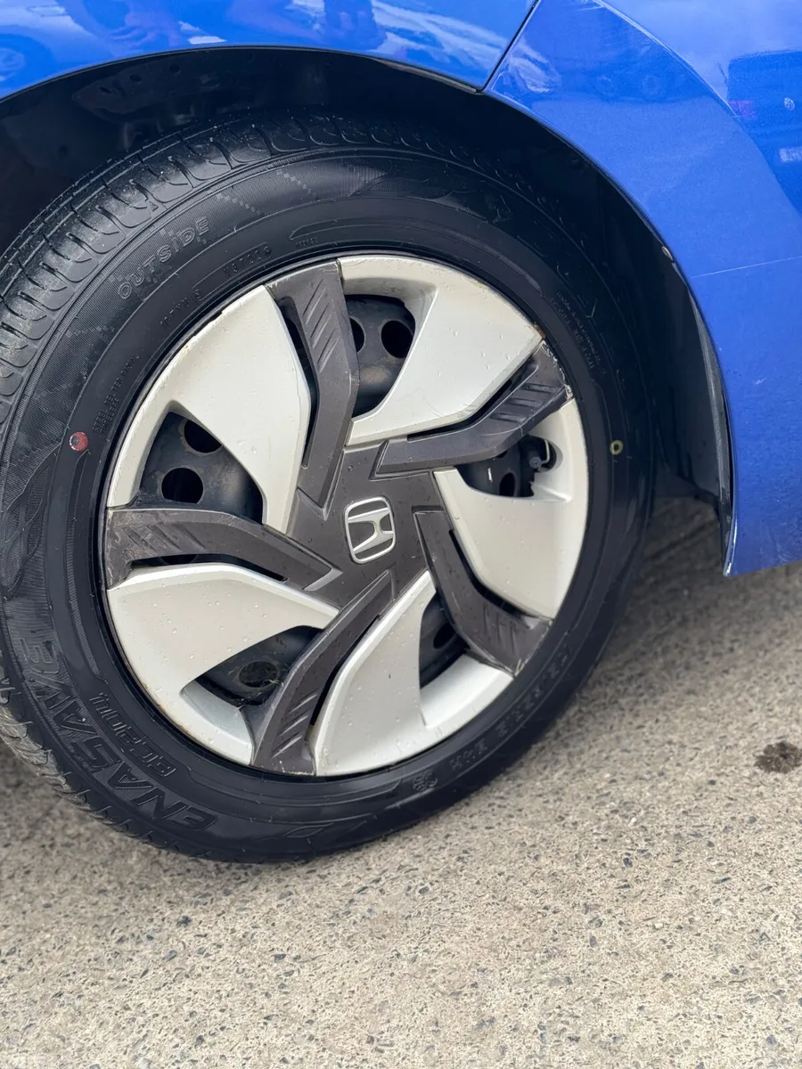 Honda Fit Hatchback, Petrol Hybrid, 2014, Blue