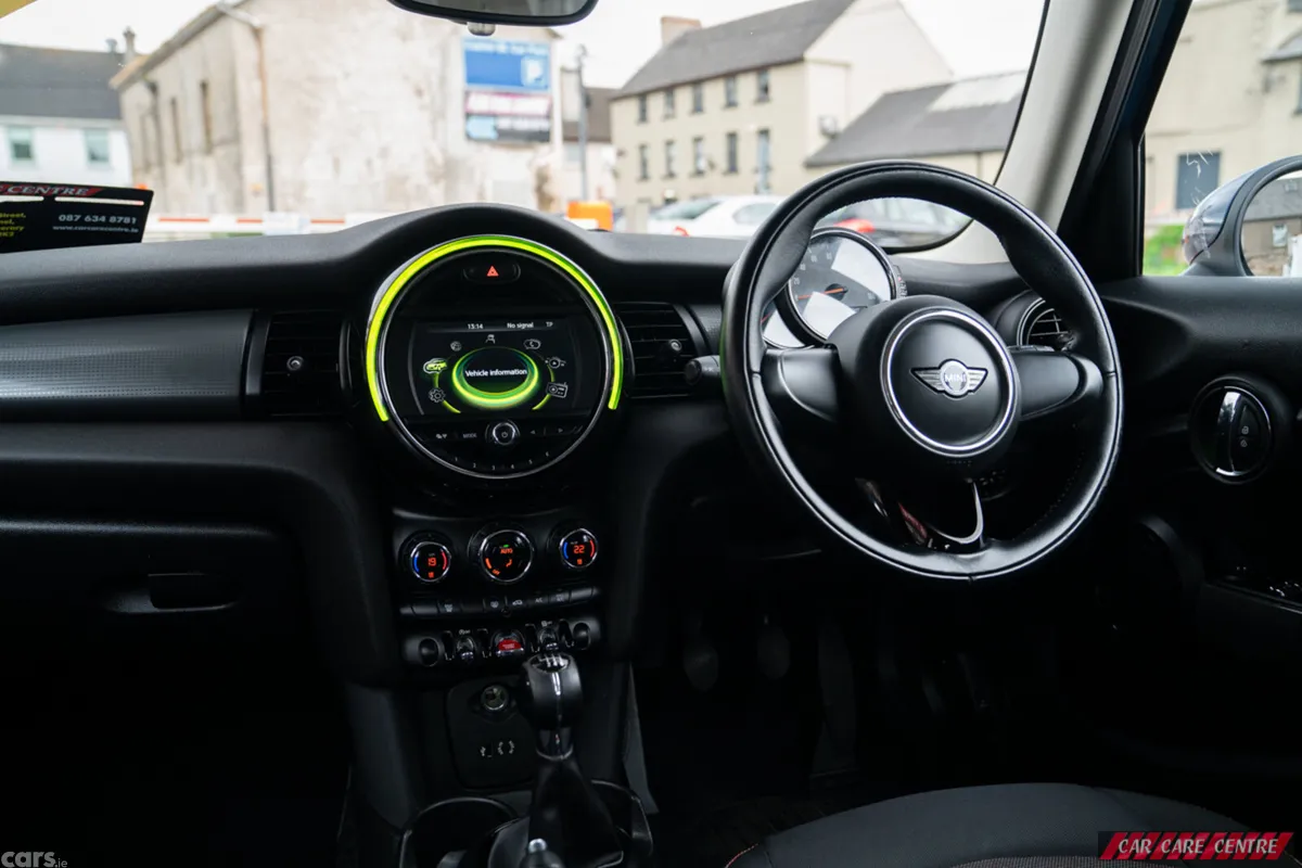 Mini One Hatchback, Diesel, 2017, Blue