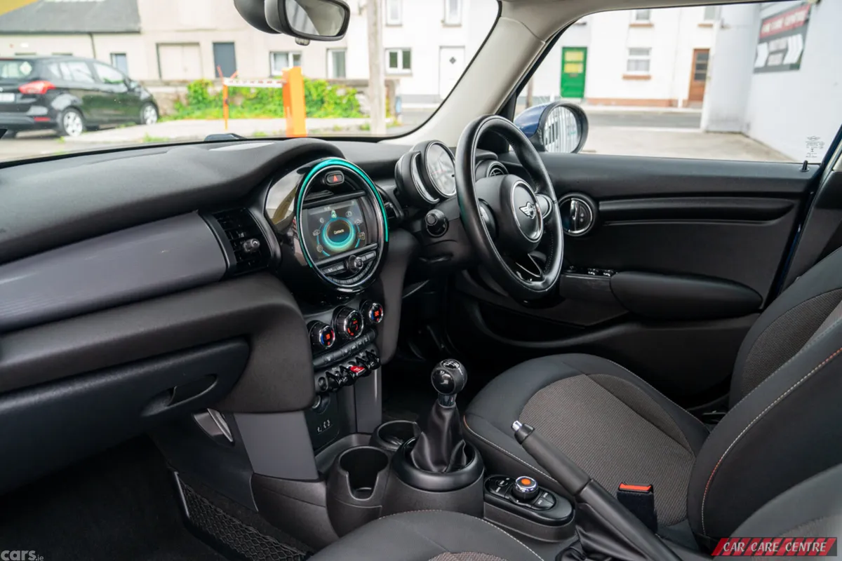 Mini One Hatchback, Diesel, 2017, Blue