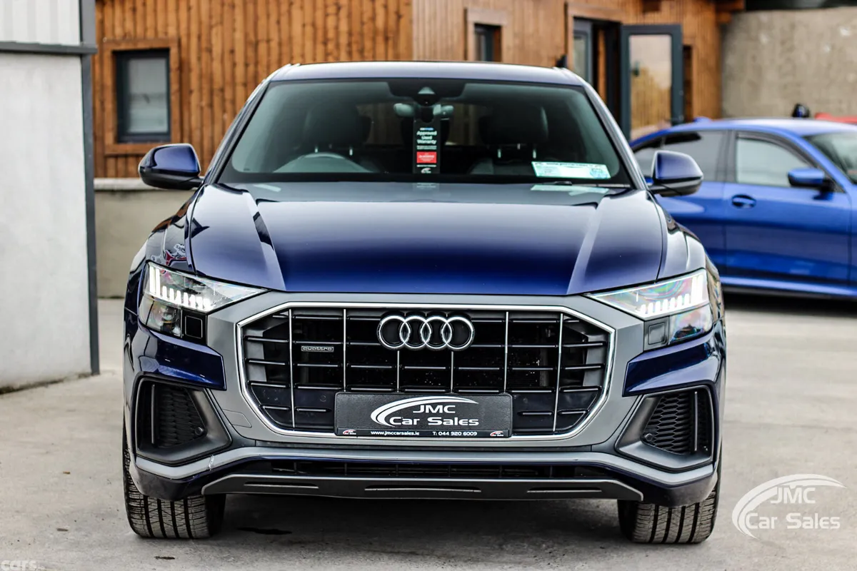 Audi Q8 Hatchback, Diesel, 2019, Blue