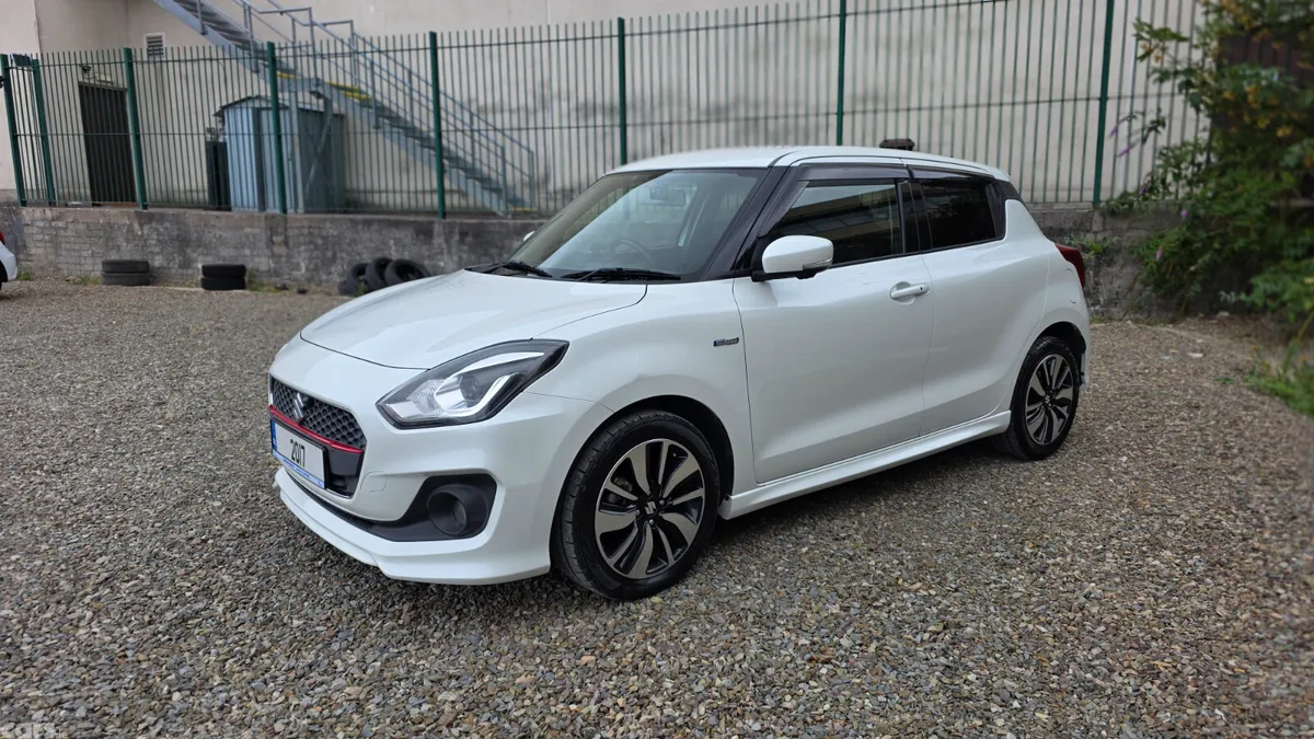 Suzuki Swift Hatchback, Petrol Hybrid, 2017, White