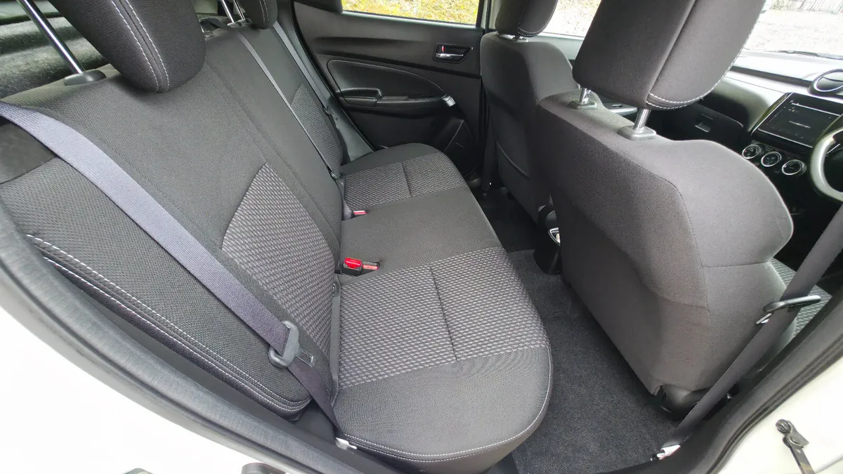 Suzuki Swift Hatchback, Petrol Hybrid, 2017, White