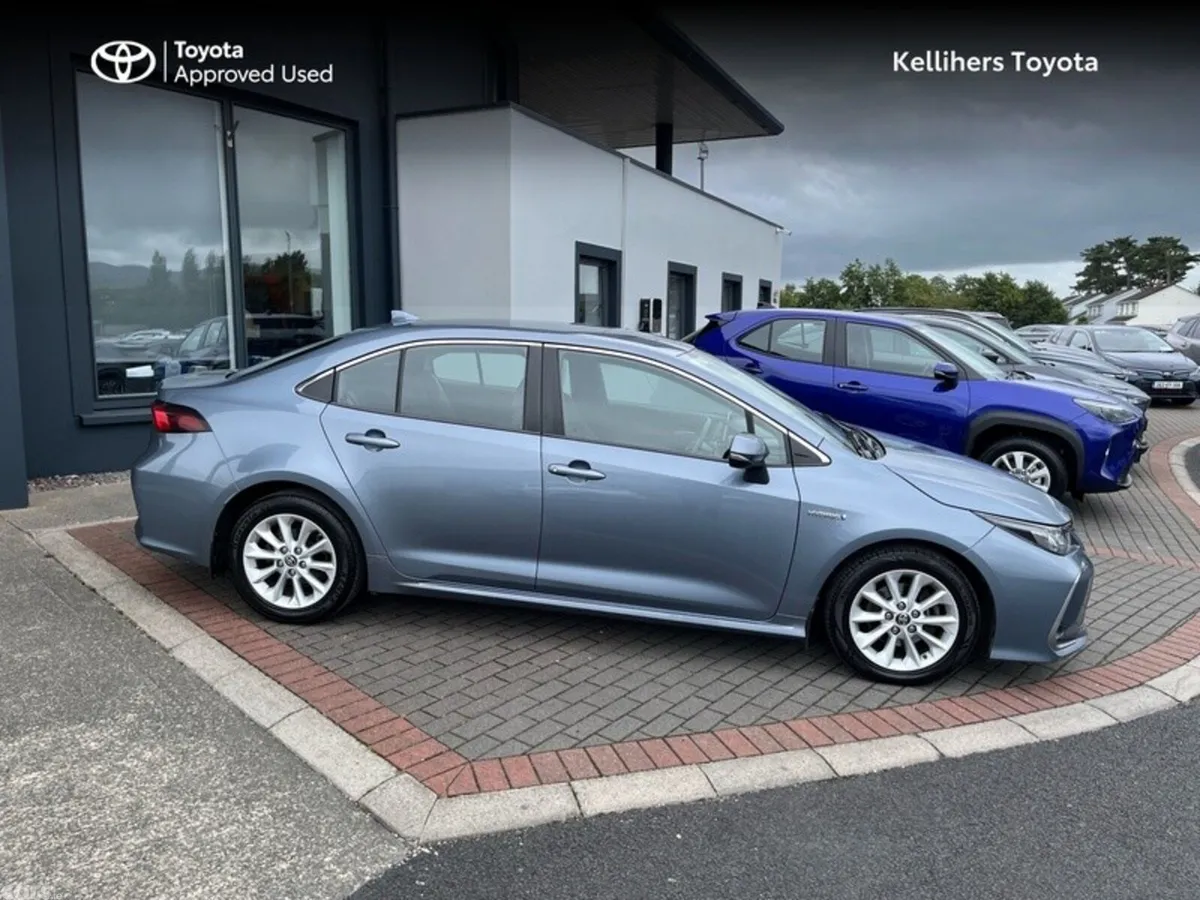 Toyota Corolla Saloon, Petrol Hybrid, 2021, Grey