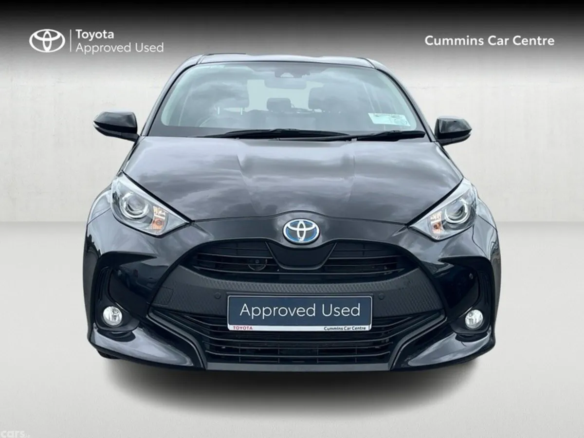 Toyota Yaris Hatchback, Petrol Hybrid, 2023, Black