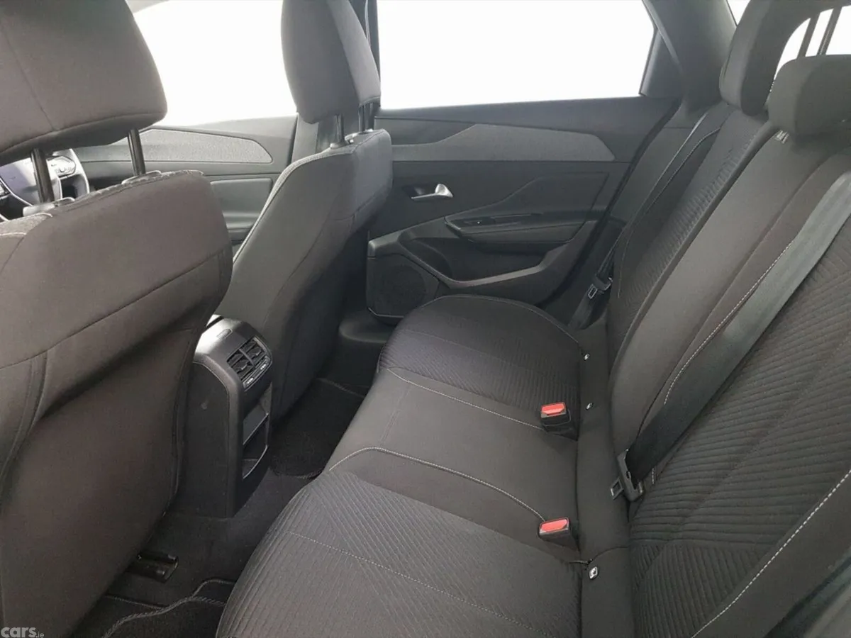 Peugeot 308 Estate, Petrol, 2024, Blue