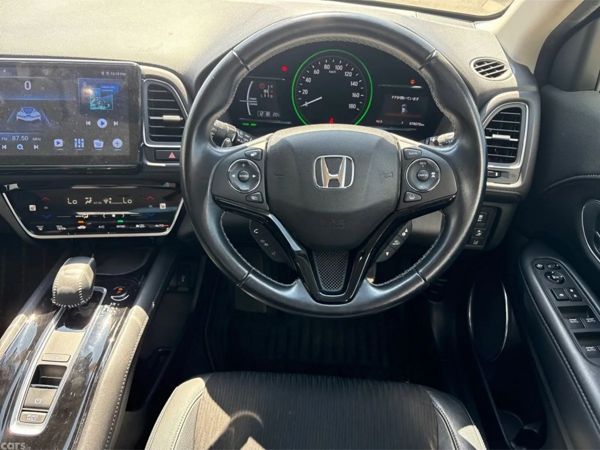 Honda Vezel Hatchback, Petrol Hybrid, 2019, White