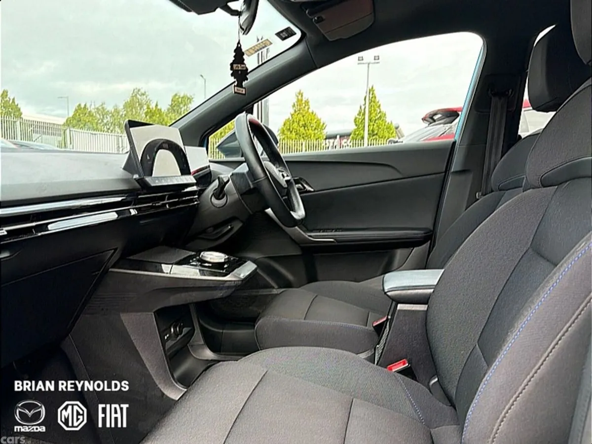 MG MG4 Hatchback, Electric, 2023, Blue