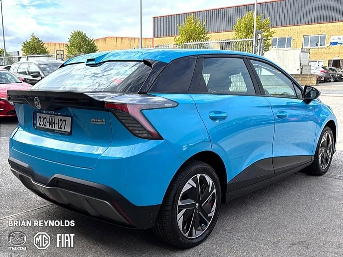 MG MG4 Hatchback, Electric, 2023, Blue