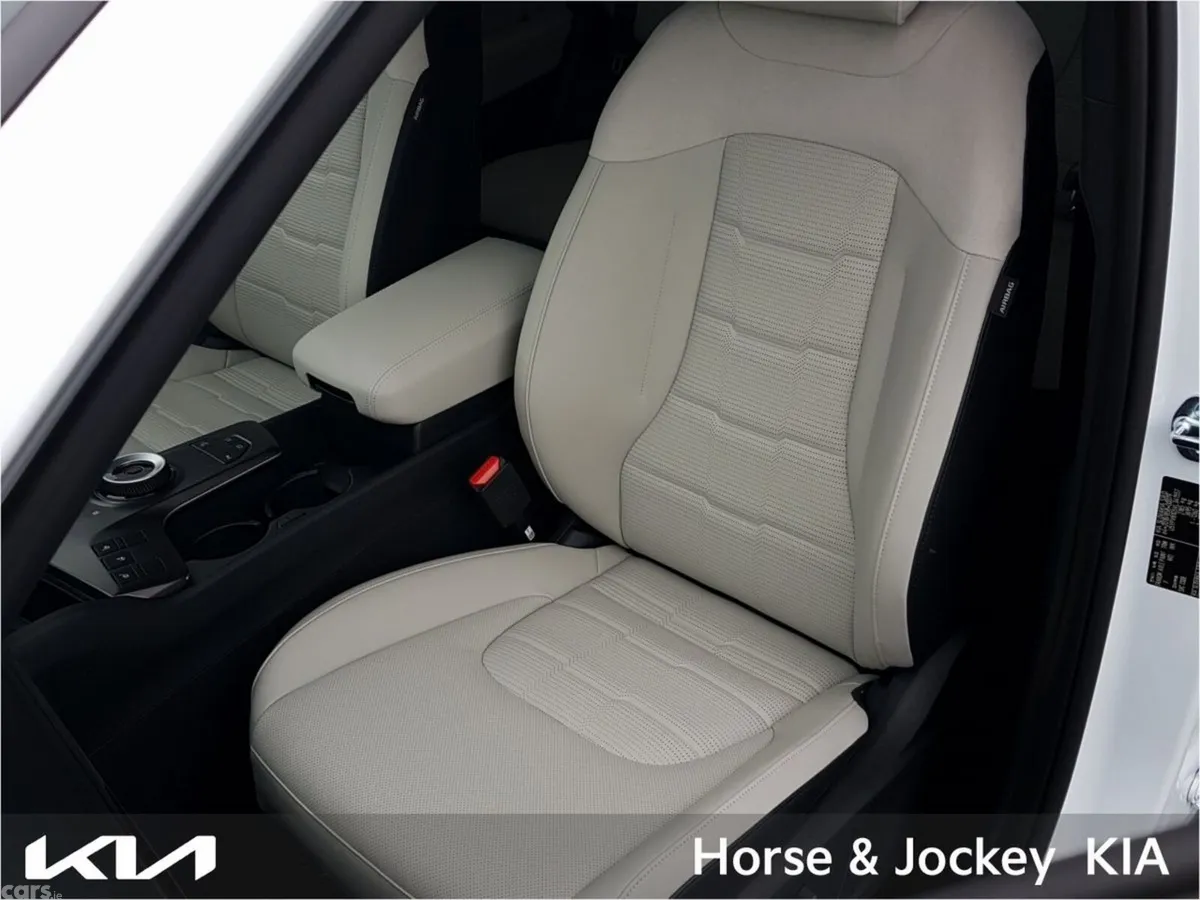 Kia Sportage SUV, Petrol Hybrid, 2026, White